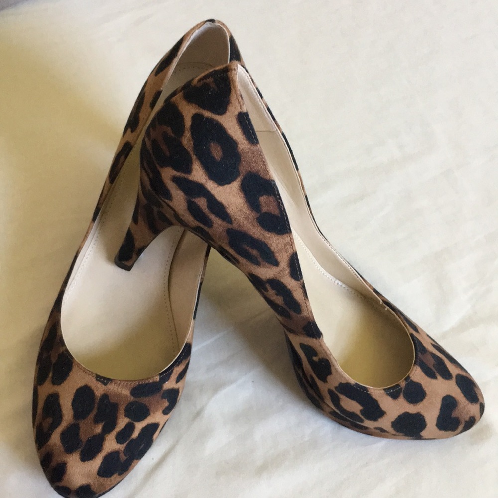 Marc Fisher leopard heels